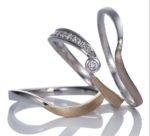 CARATI VOCE（キャラティ ヴォーチェ）ESTATE〈エスターテ〉婚約指輪 結婚指輪 セットリング S字 CER-009, CWB-009